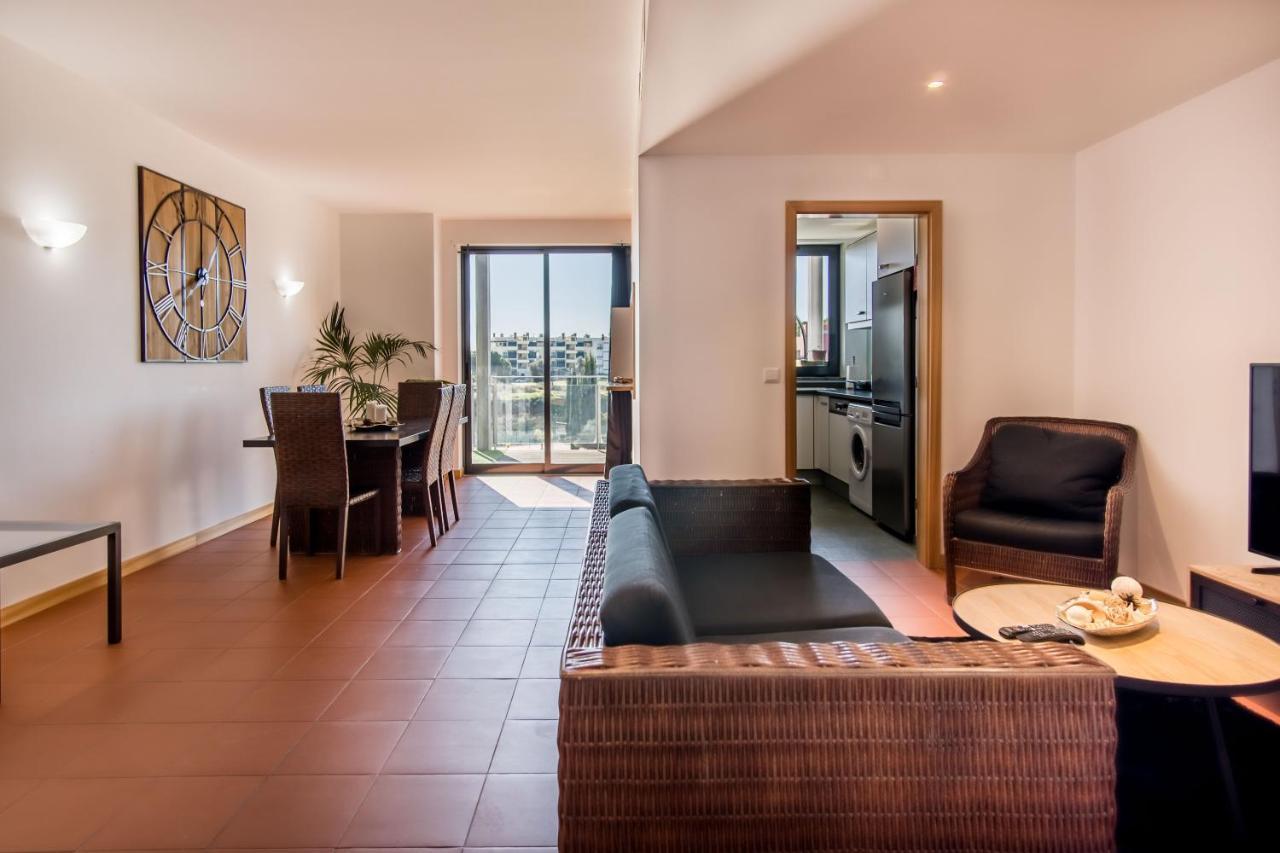 Superbe Appartement Spacieux Avec Terrasse Vue Piscine 빌라모라 외부 사진